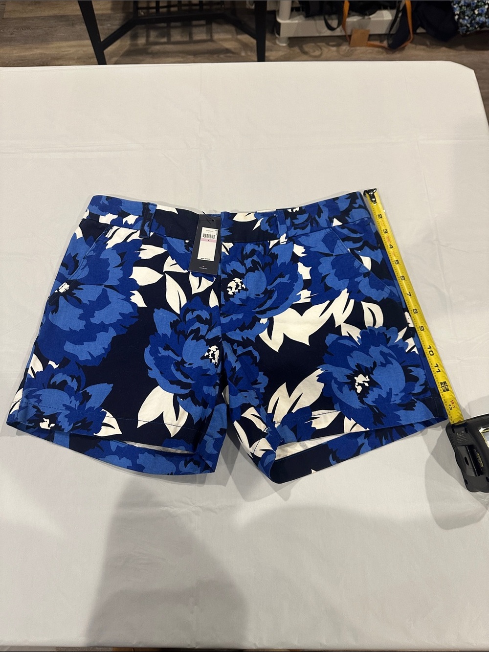 Tommy Hilfiger Blue Floral Print Shorts 002
